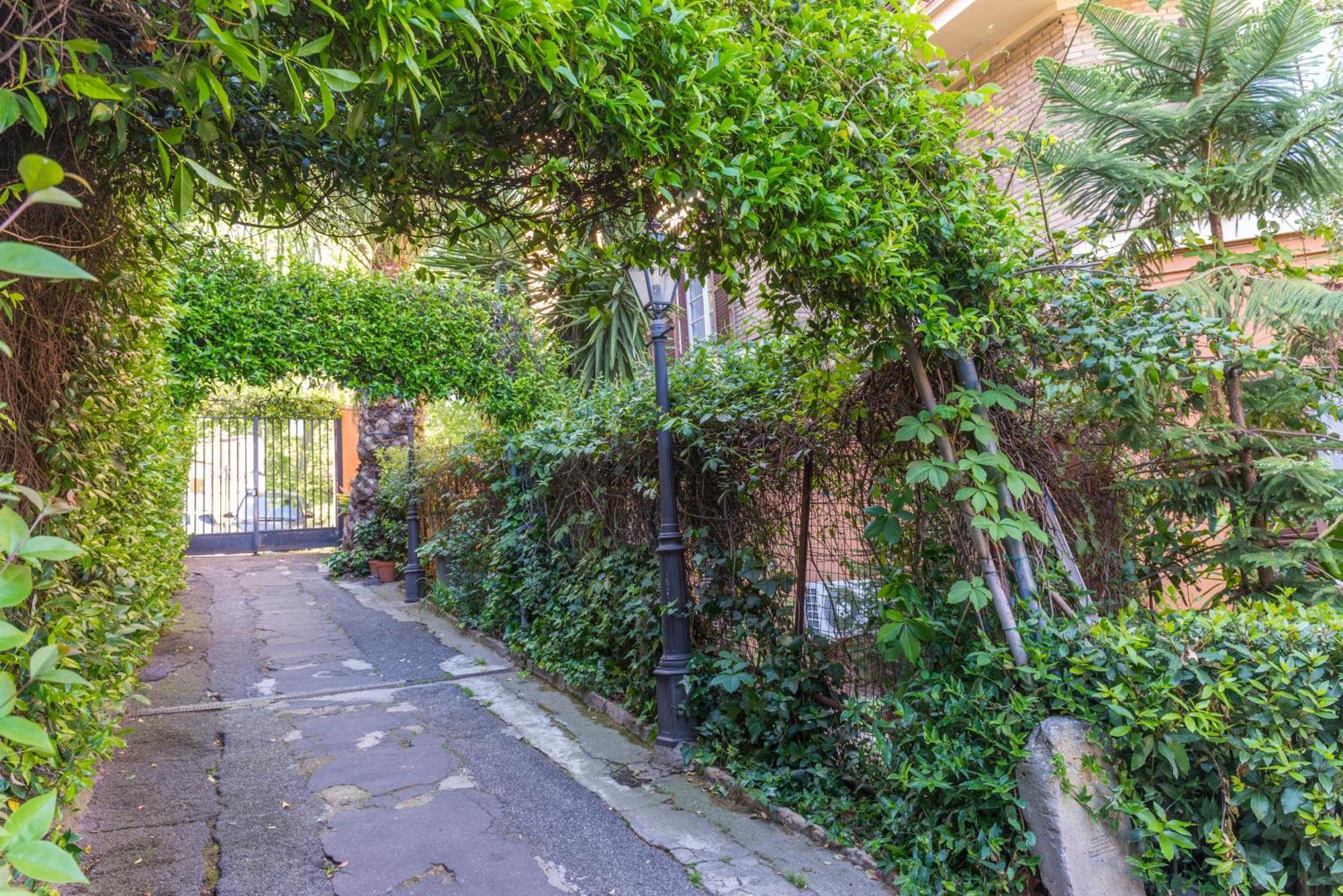 Studio In Trastevere Village Rzym Zewnętrze zdjęcie